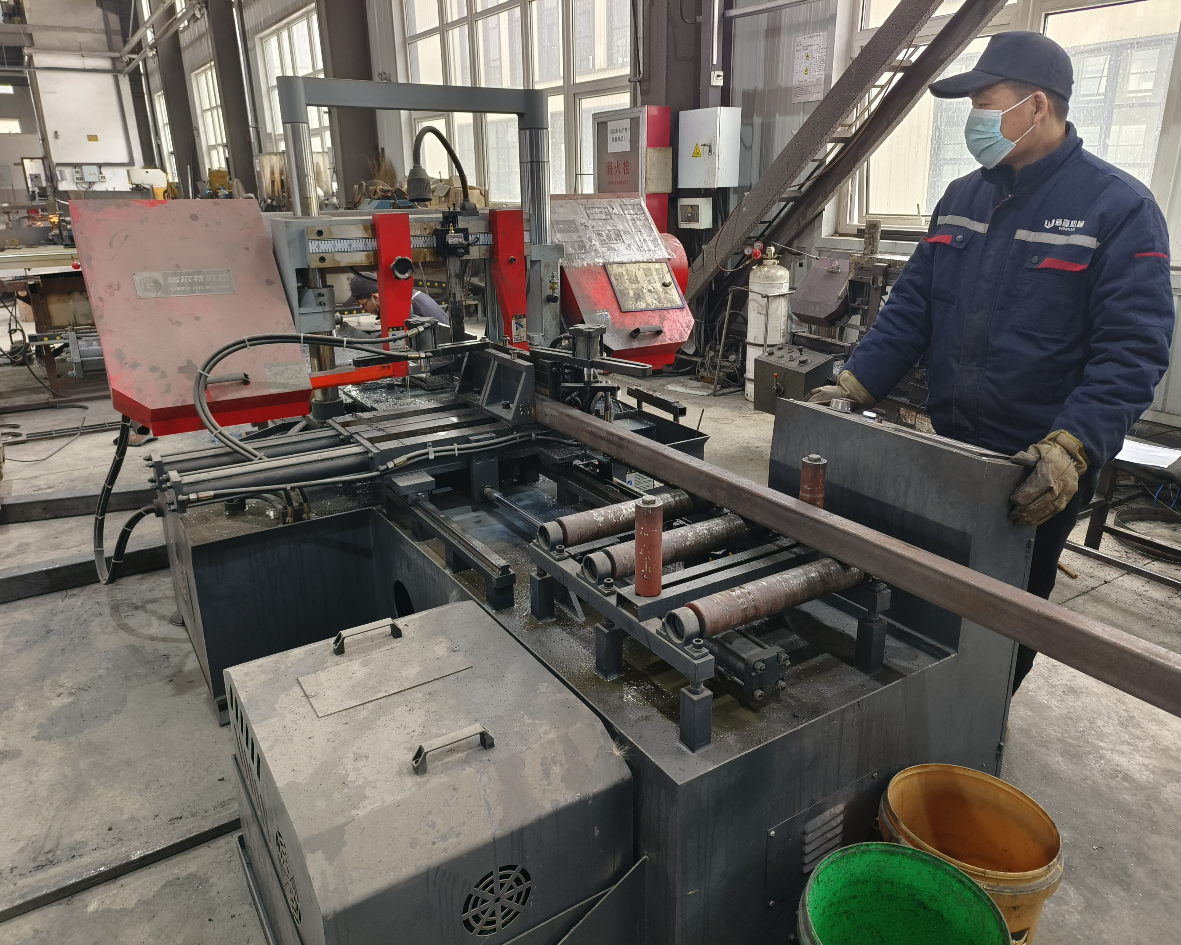 Sawing and Cutting with CNC Sawing machine.